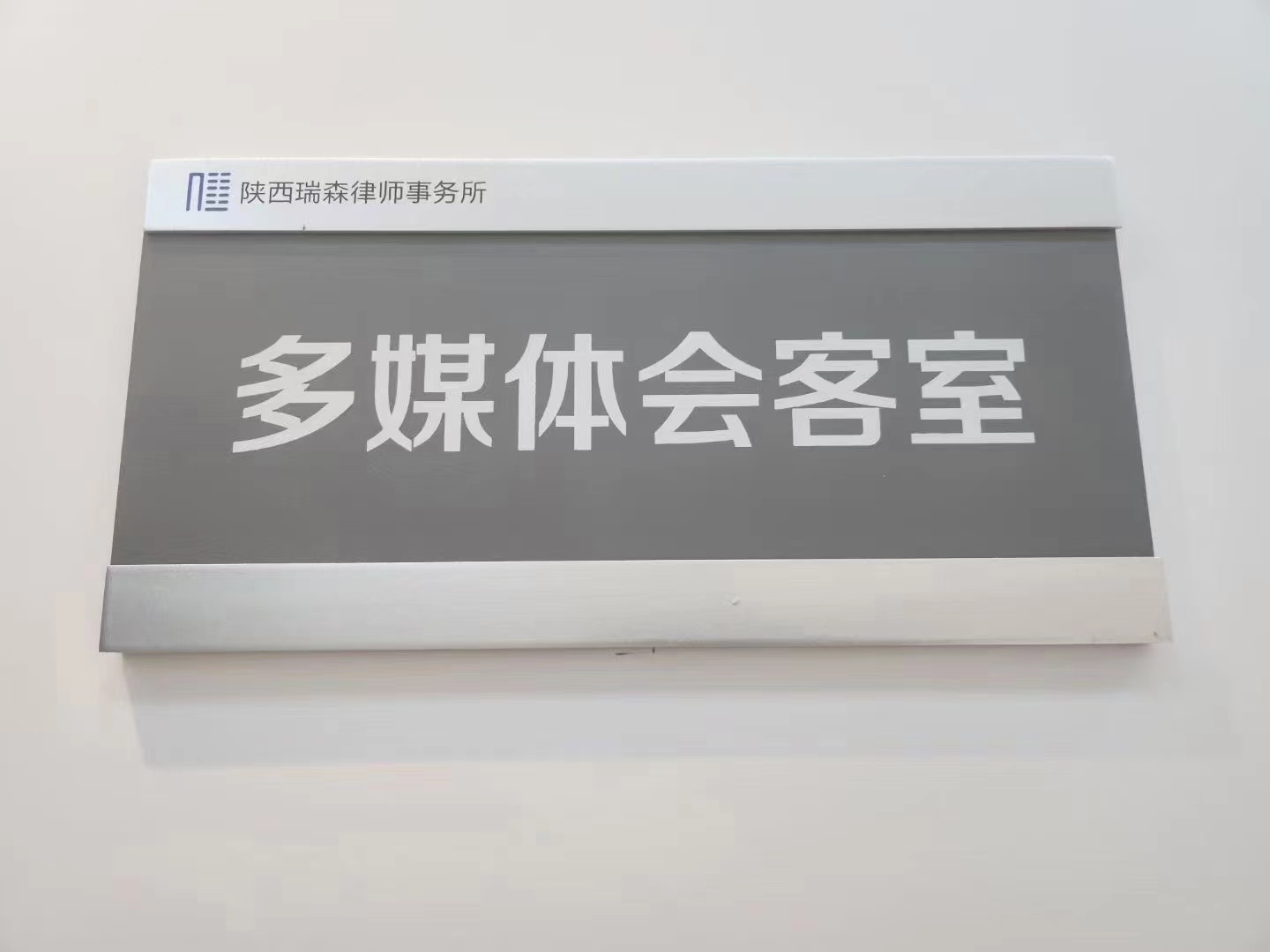 bdbc515a7d7c8e50f65fb9f9f62c0cc.jpg